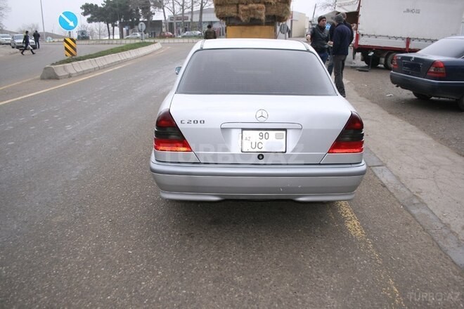 Mercedes C 200 2000, 147,000 km - 2.0 л - Göyçay