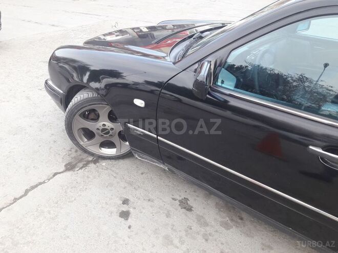 Mercedes E 240 1997, 328,000 km - 2.4 л - Bakı