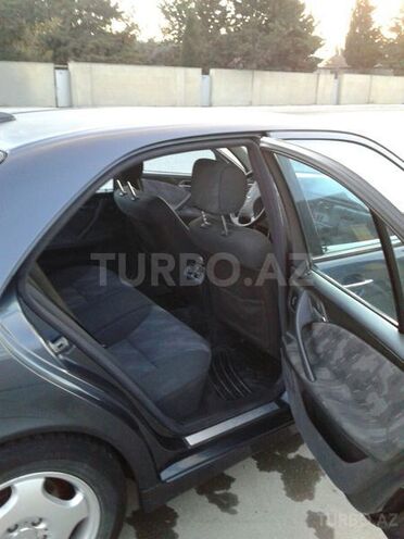 Mercedes E 220 2000, 270,000 km - 2.2 l - Bakı