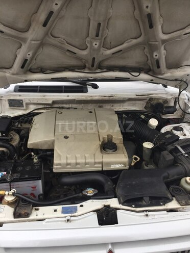 Mitsubishi Pajero io 1999, 254,138 km - 1.8 l - Bakı