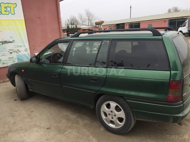 Opel Astra 1997, 365,900 km - 1.6 л - Sabirabad
