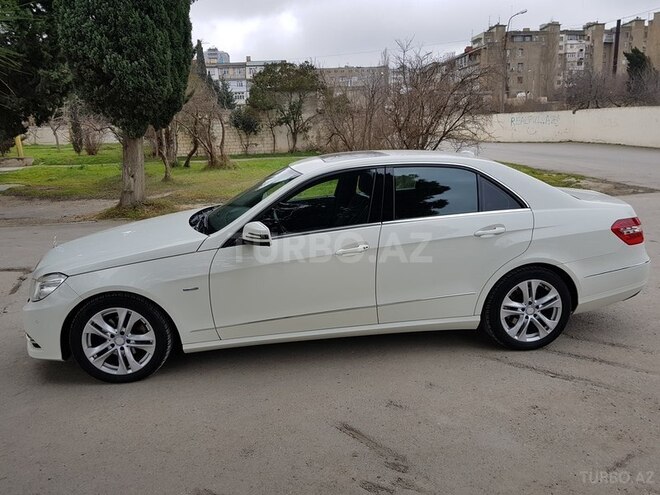 Mercedes E 220 2011, 143,000 km - 2.2 l - Bakı