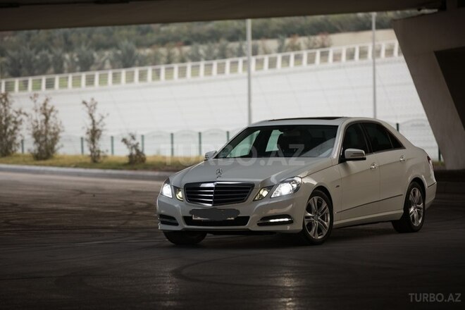 Mercedes E 220 2011, 143,000 km - 2.2 l - Bakı
