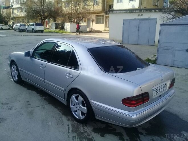 Mercedes E 320 2000, 288,000 km - 3.2 l - Bakı