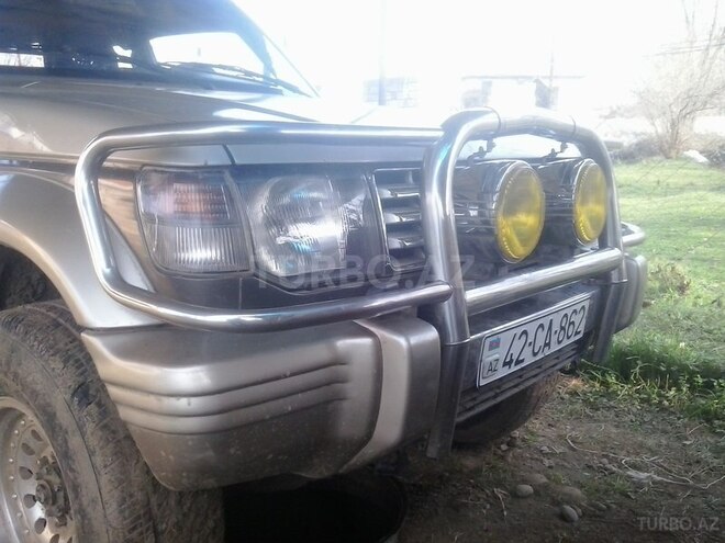 Mitsubishi Pajero 1992, 400,000 km - 2.5 l - Lənkəran