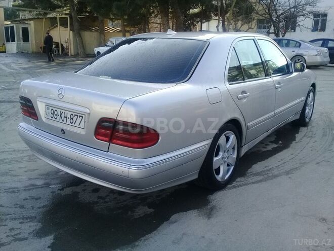 Mercedes E 320 2000, 288,000 km - 3.2 l - Bakı
