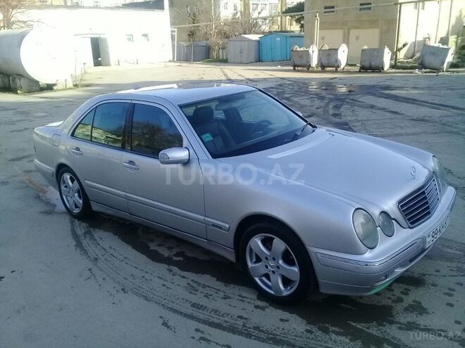 Mercedes E 320 2000, 288,000 km - 3.2 l - Bakı