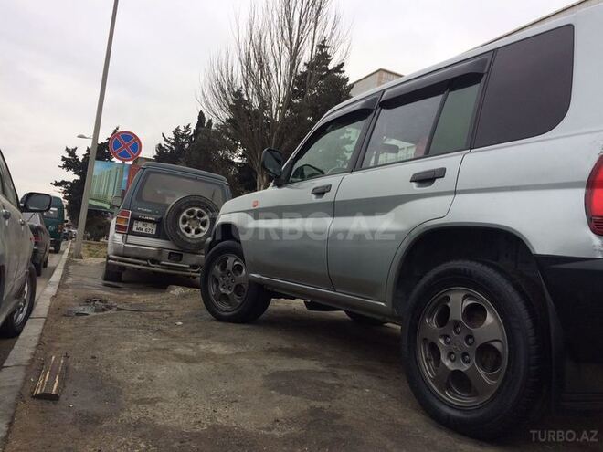 Mitsubishi Pajero io 1999, 280,000 km - 1.8 л - Bakı