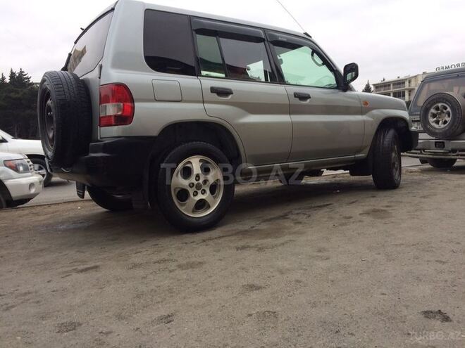 Mitsubishi Pajero io 1999, 280,000 km - 1.8 л - Bakı