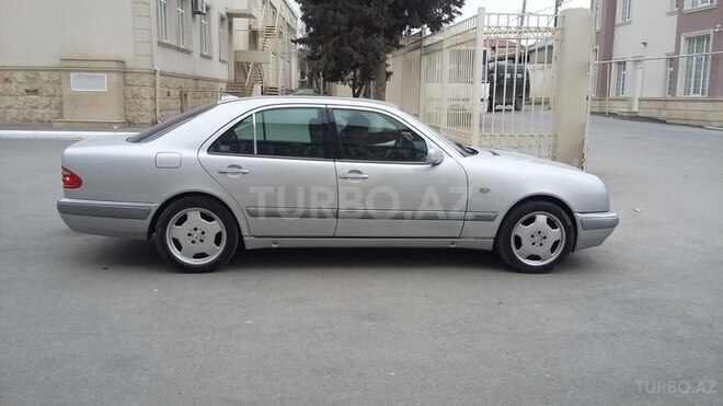 Mercedes E 230 1995, 291,667 km - 2.3 l - Bakı
