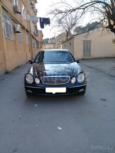 Mercedes E 270 2003, 293,000 km - 2.7 l - Bakı