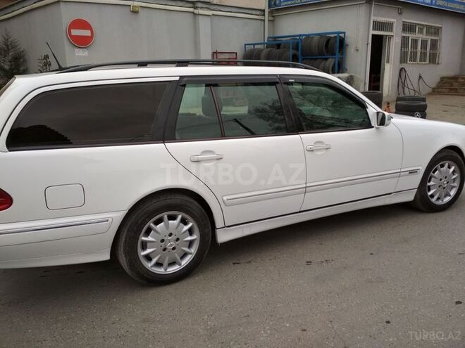 Mercedes E 270 2000, 226,000 km - 2.7 l - Bakı