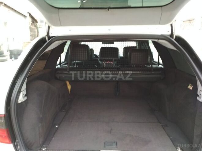 Mercedes E 270 2000, 226,000 km - 2.7 l - Bakı