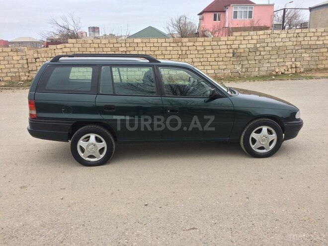 Opel Astra 1993, 300,000 km - 1.8 l - Sumqayıt