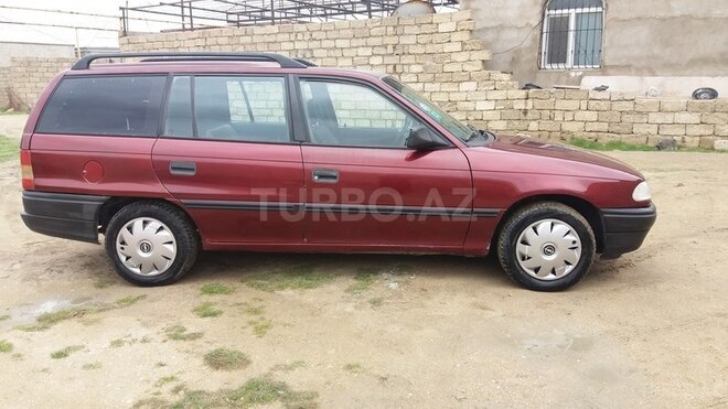 Opel Astra 1992, 250,000 km - 1.6 l - Bakı