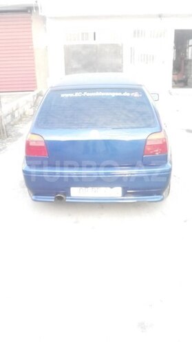 Volkswagen Golf 1993, 235,000 km - 1.6 l - Zaqatala