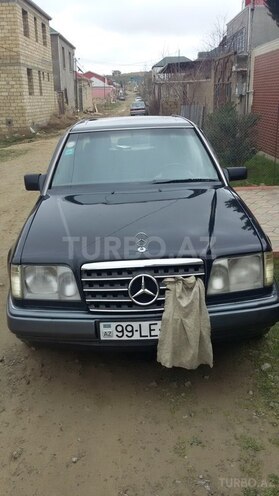 Mercedes E 200 1994, 239,900 km - 0.2 l - Bakı