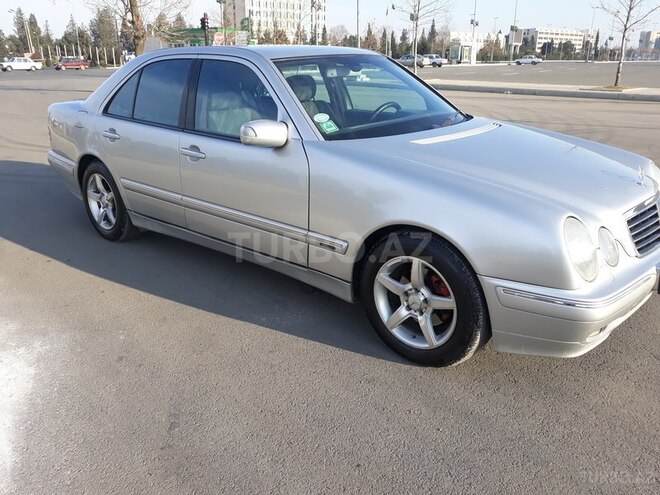 Mercedes E 200 2000, 199,870 km - 2.0 l - Gəncə