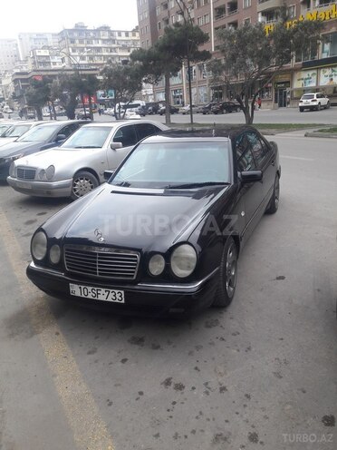 Mercedes E 240 1997, 328,000 km - 2.4 l - Bakı