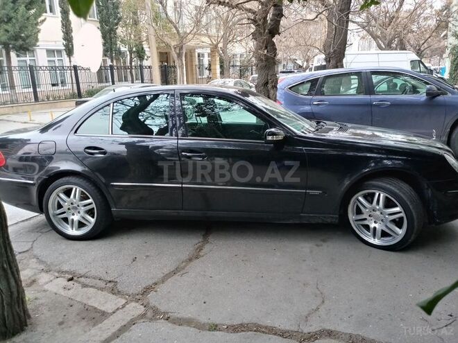 Mercedes E 270 2003, 293,000 km - 2.7 l - Bakı