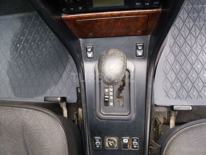 Mercedes  1996, 225,546 km - 2.2 л - Bakı