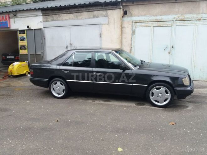 Mercedes  1996, 225,546 km - 2.2 л - Bakı