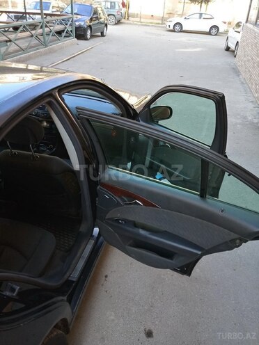 Mercedes E 270 2003, 293,000 km - 2.7 l - Bakı