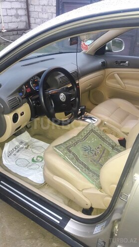 Volkswagen Passat 2004, 156,000 km - 1.8 l - Bakı