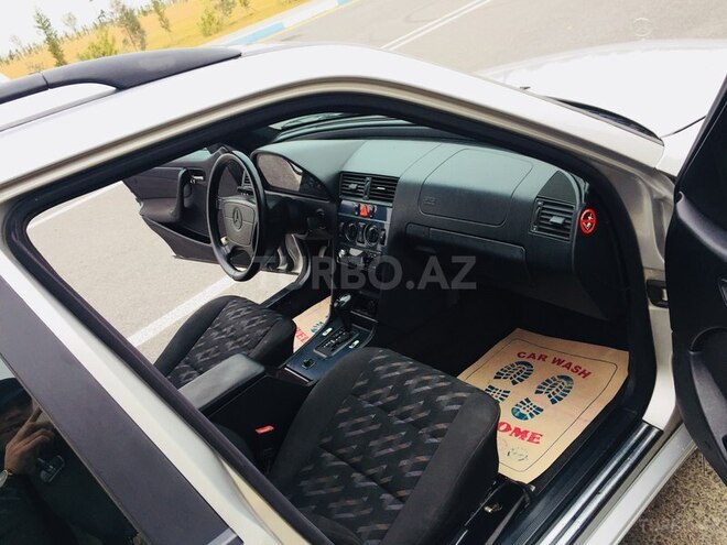 Mercedes C 180 1997, 298,000 km - 1.8 l - Sumqayıt