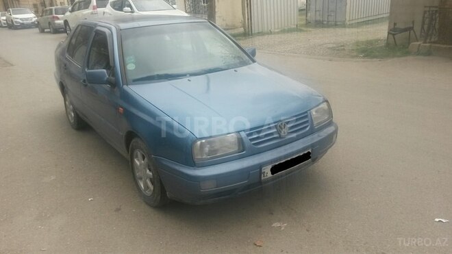 Volkswagen Vento 1995, 200,000 km - 1.8 л - Bakı