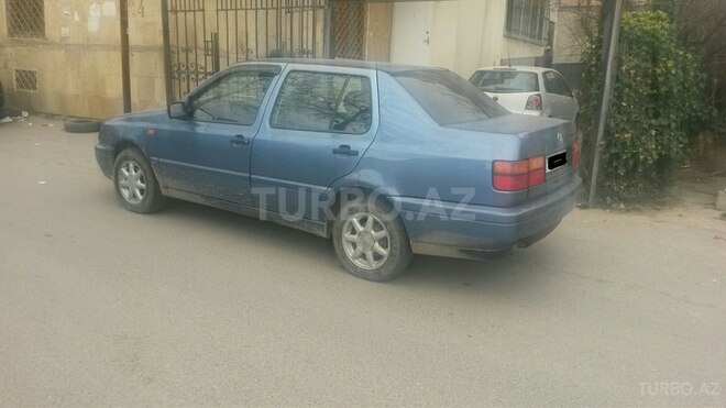 Volkswagen Vento 1995, 200,000 km - 1.8 л - Bakı