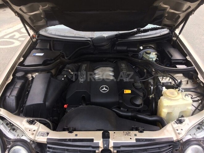 Mercedes E 240 1998, 178,000 km - 2.4 l - Bakı