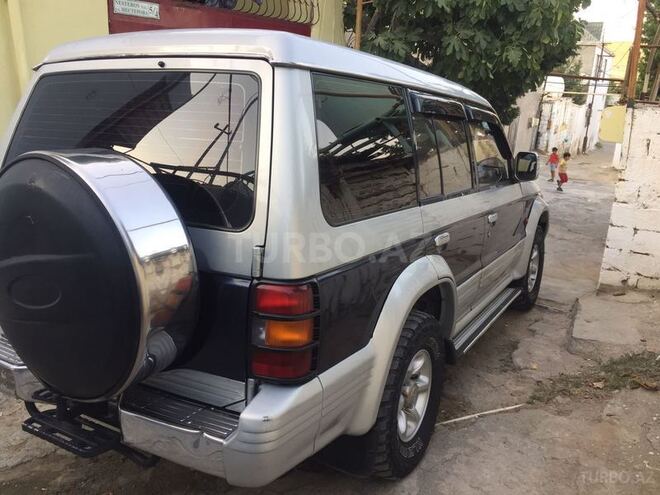 Mitsubishi Pajero 1994, 350,000 km - 2.8 l - Şəki