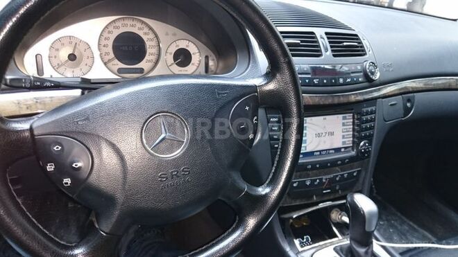 Mercedes E 220 2002, 321,000 km - 2.2 l - Bakı