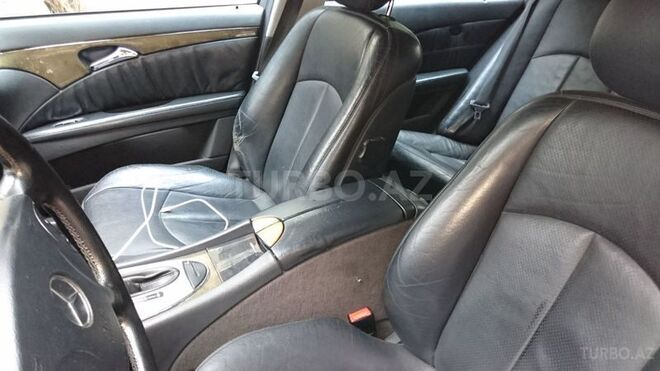Mercedes E 220 2002, 321,000 km - 2.2 l - Bakı