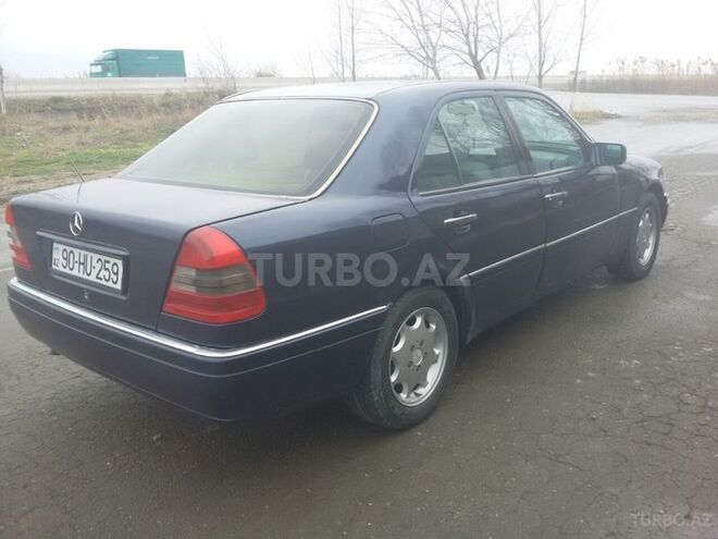Mercedes C 180 1995, 220,000 km - 1.8 l - Gəncə