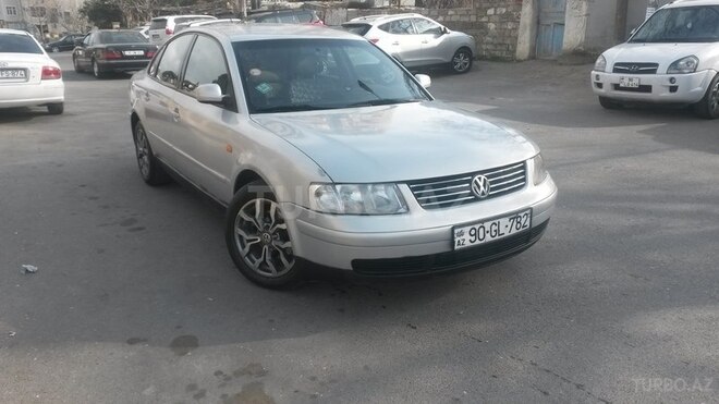 Volkswagen Passat 1998, 195,000 km - 2.8 l - Bakı