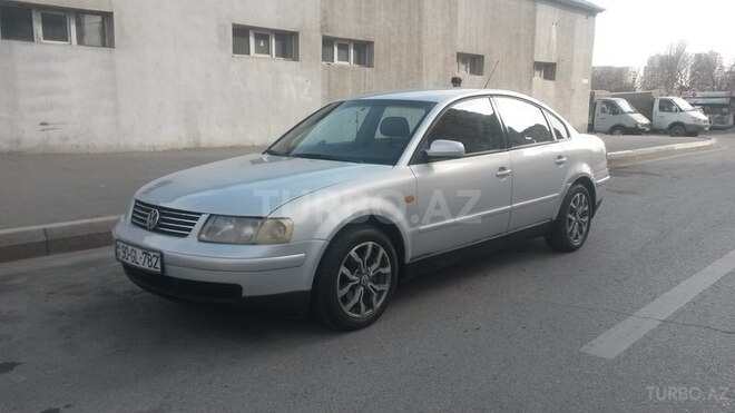 Volkswagen Passat 1998, 195,000 km - 2.8 l - Bakı