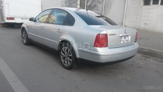 Volkswagen Passat 1998, 195,000 km - 2.8 l - Bakı