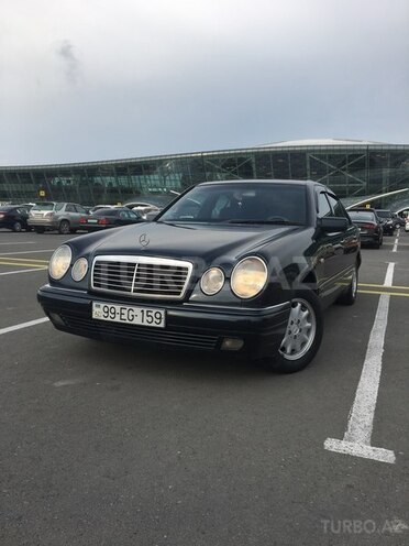 Mercedes E 240 1998, 306,000 km - 2.4 л - Bakı