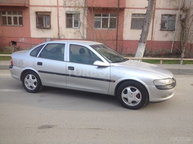 Opel Vectra 1998, 258,000 km - 1.6 l - Bakı