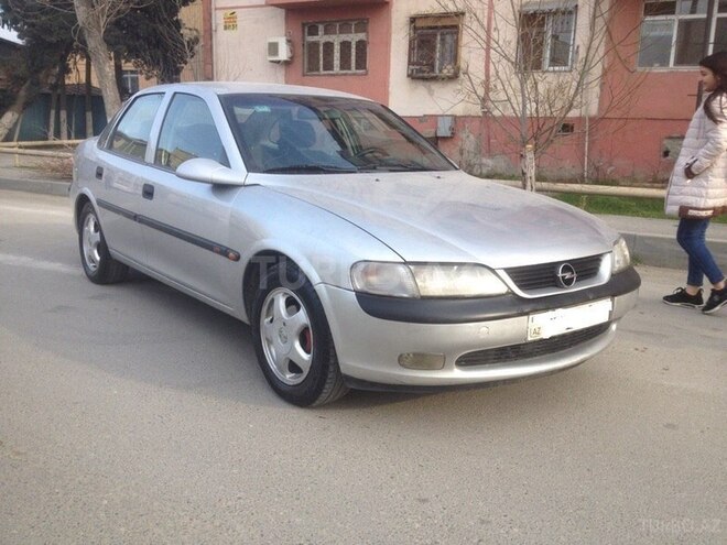 Opel Vectra 1998, 258,000 km - 1.6 l - Bakı