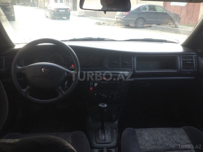 Opel Vectra 1998, 258,000 km - 1.6 l - Bakı