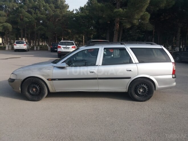 Opel Vectra 1998, 198,000 km - 2.0 l - Sumqayıt