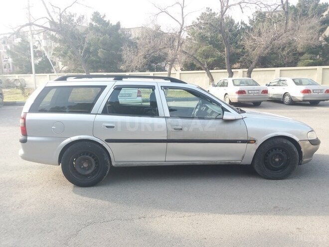 Opel Vectra 1998, 198,000 km - 2.0 l - Sumqayıt