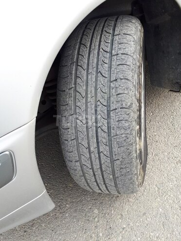 Mercedes E 240 2001, 236,000 km - 2.6 l - Bakı
