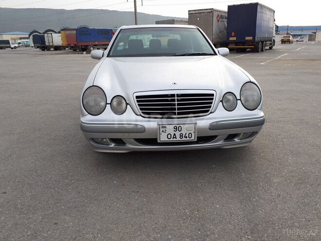 Mercedes E 240 2001, 236,000 km - 2.6 l - Bakı
