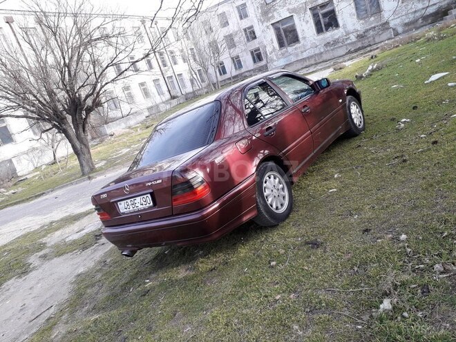 Mercedes C 180 1998, 298,000 km - 1.8 l - Sumqayıt