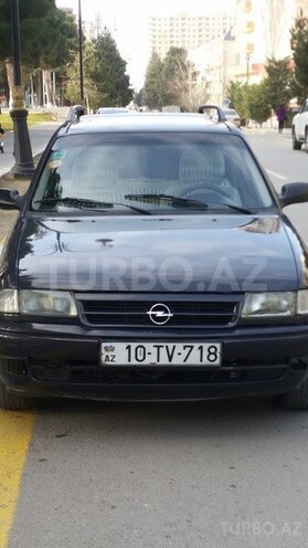 Opel Astra 1996, 296,548 km - 1.6 л - Bakı
