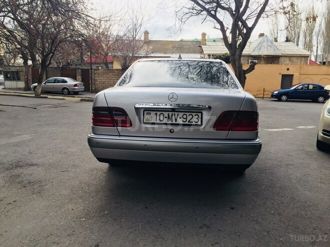 Mercedes E 240 1999, 345,667 km - 2.4 l - Bakı